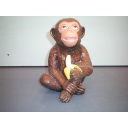 monkey-with-banana