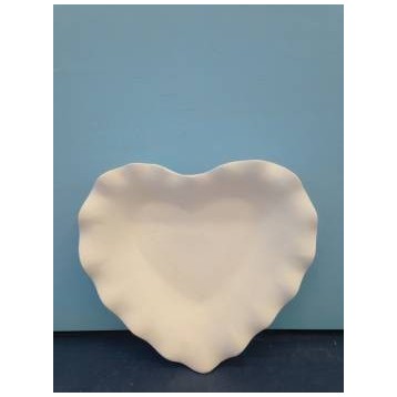 small-flutted-heart-plate