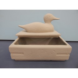 wooden-duck-box
