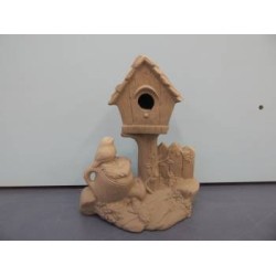 birdhouse-watering-can-and-fence