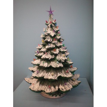 christmas-tree-fm34342