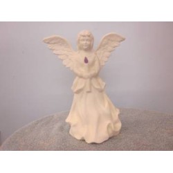 angel-with-candle
